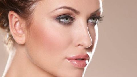 如何查找威海市立醫(yī)院美容科醫(yī)生的名單及價(jià)格詳情？