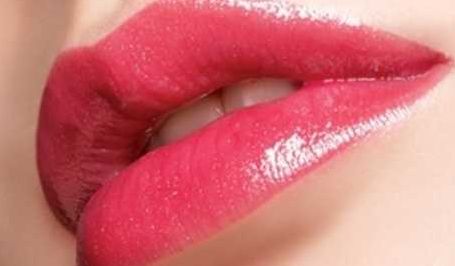 昆明附二院割雙眼皮費(fèi)用和方法如何？王繼華&何永靜醫(yī)生的資料詳細(xì)了解一下！