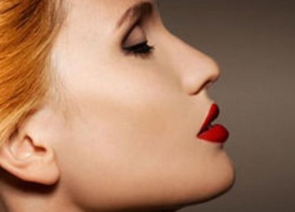 長沙哪家整形醫(yī)院做嘴唇好？如何選擇最適合自己的整形醫(yī)院