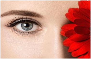 南京肋骨鼻整形醫(yī)生的對(duì)比評(píng)析：袁斯明、李俊、劉育鳳，誰(shuí)能幫您擁有迷人美鼻？