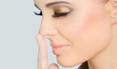 深圳知名眼部整形專家排行榜，5位醫(yī)師齊聚醫(yī)學(xué)界！