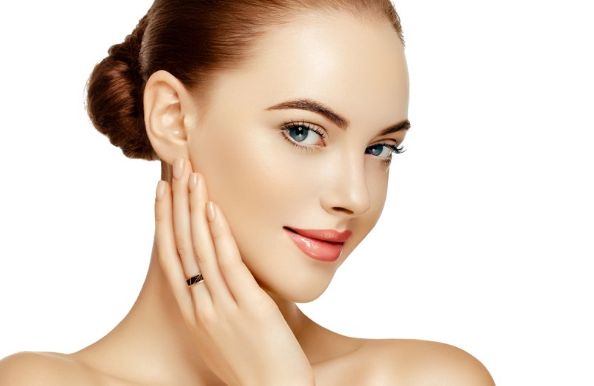 煙臺(tái)哪家醫(yī)院做鼻子好？選擇醫(yī)療水平領(lǐng)先的專業(yè)醫(yī)院，打造完美鼻形！