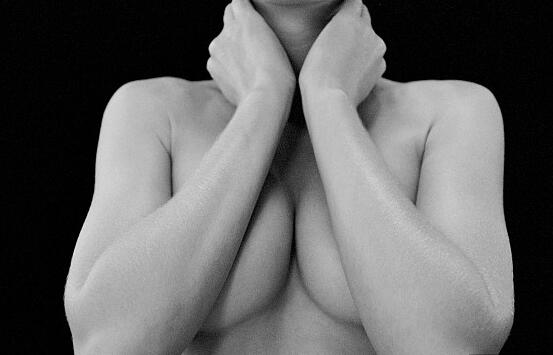 上海九院隆胸專家排行榜，你聽說過前三名的醫(yī)生嗎？附圖證明！