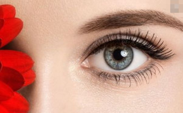 大連市眼部整形專家推薦，哪家醫(yī)院做眼部整形好？