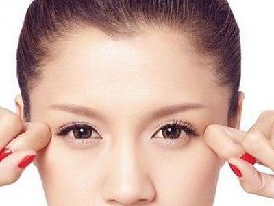 2023珠海玻尿酸隆胸權(quán)威專家評(píng)分前10名(應(yīng)勝華、王繼紅、季林鋒實(shí)力大咖技術(shù)到位)