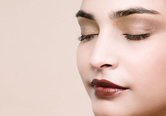 南京哪家綜合醫(yī)院在整形美容領(lǐng)域引領(lǐng)，隆胸效果好？