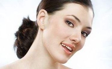 廣州三甲醫(yī)院割眼袋哪家好？專業(yè)醫(yī)師推薦頂級眼袋整形醫(yī)院