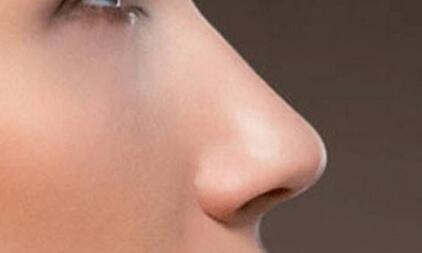 上海比較好的隆胸醫(yī)生排名及選擇攻略！