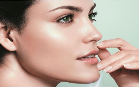 杭州開雙眼皮哪家醫(yī)院好？選擇正規(guī)專業(yè)醫(yī)療機(jī)構(gòu)才能得心應(yīng)手