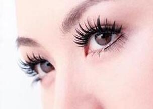 廣州曙光醫(yī)學(xué)美容醫(yī)院：修復(fù)手部燒傷畸形，潘寧感動(dòng)轉(zhuǎn)變