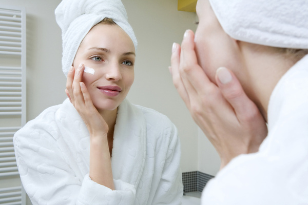 2023武漢膠原蛋白前額填充前十名醫(yī)生(黃劍彬、吳道鋒、楊斐實(shí)力可贊)