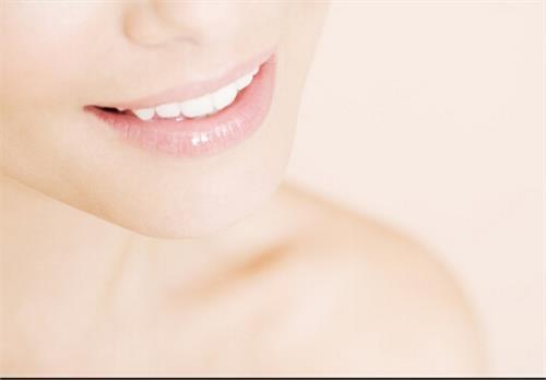 2023青島水光針祛老年斑在榜單top10強專家(何志紅、袁方、史冰心獲網(wǎng)友強贊！)