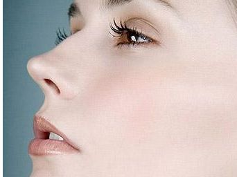 合肥哪家正規(guī)醫(yī)院整形好？揭秘了解當?shù)卣吾t(yī)院的專業(yè)知名度