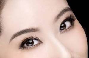 中山三院的朱蕾醫(yī)生如何完美實(shí)現(xiàn)雙眼皮？案例分享，引發(fā)您的興趣了嗎？