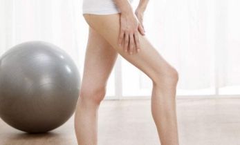 如何查看成都銅雀臺(tái)割雙眼皮的價(jià)格表及徐敦醫(yī)生資料介紹？