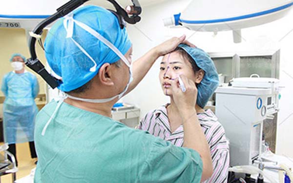 杭州假體隆胸醫(yī)生推薦榜單，這5位醫(yī)生技術(shù)高超，敬業(yè)專注