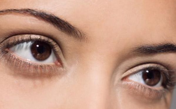 如何評(píng)價(jià)武漢仁愛(ài)植發(fā)中心的技術(shù)？發(fā)際線(xiàn)種植、頭頂加密等技術(shù)如何？