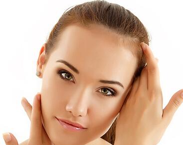 2023成都玻尿酸豐唇注射專家綜合實(shí)力排名(王青松、向丹黎、李烈廣受好評(píng)！)