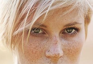 華東地區(qū)比較好的眼部整形推薦趙潤蕾、張鑫等專家眼細(xì)妙技對比與價格分享