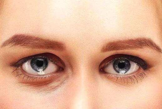 文國(guó)忠醫(yī)生的醫(yī)術(shù)和口碑如何？假體隆鼻手術(shù)對(duì)比一覽