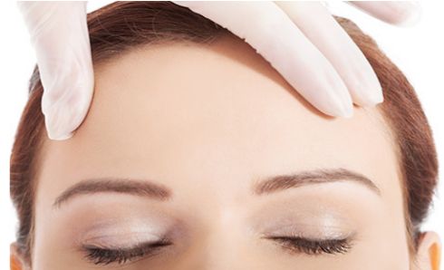 ?？谖⒄吾t(yī)院哪家好？選擇正規(guī)有經(jīng)驗(yàn)的專業(yè)醫(yī)院才能安心美容