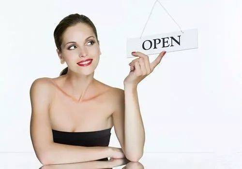 2023重慶臉頰注射填充前十強專家排行(何盛旗、唐建奇、張弘沛技術(shù)獨特，效果驚艷眾人)