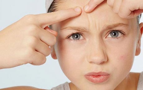 鐘德成鼻部整形備受矚目，他的卓越口碑為何贏得如此青睞？