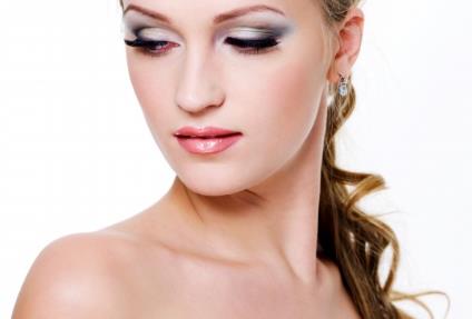 張潔醫(yī)生示范案例：明星級(jí)醫(yī)生親承價(jià)目表！揭秘武漢第三醫(yī)院驚艷雙眼皮！