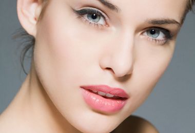 南京哪家醫(yī)院做去眼袋好？醫(yī)生經(jīng)驗豐富，效果顯著！