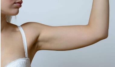 滕利神奇技術(shù)，讓你告別眼袋困擾！網(wǎng)友稱贊不絕，看看效果吧！