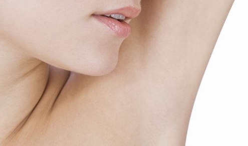 國內(nèi)隆胸專家醫(yī)生排名及價格對比，許揚(yáng)濱、王濤、劉春軍等實力醫(yī)師震撼登場！