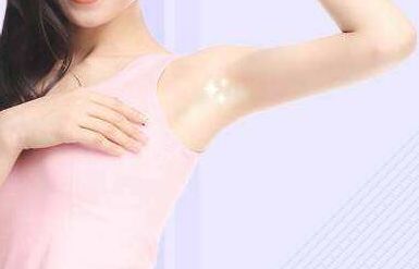 福州協(xié)和醫(yī)院吸脂手術(shù)是如何定價的？2023年的價格表有哪些內(nèi)容？有哪些醫(yī)生可以進行手術(shù)？醫(yī)院有哪些經(jīng)典的