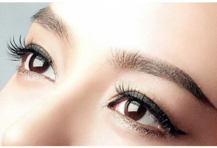 成都整形領(lǐng)域七位知名醫(yī)生閃耀排行榜，備受推崇的游曉波、李運(yùn)峰、姜宇祿等居前位置