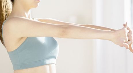 上海美聯(lián)臣李湘雨磨骨手術(shù)有何特點？醫(yī)生背景與經(jīng)驗如何？