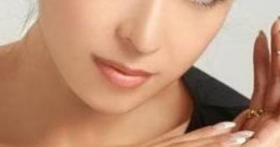 蘭州大學(xué)第二醫(yī)院整形外科醫(yī)生的坐診時間表、價格清單和劉凱雙眼皮手術(shù)案例分享