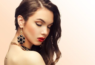 2023鄭州臉上雀斑治療前10位的專家(劉六奇、季澤東、周蓓清獲同行人士認可)