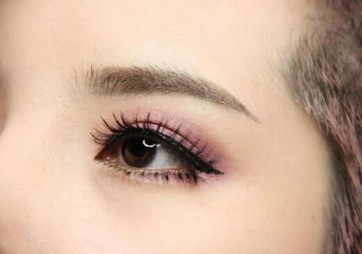 沈陽(yáng)有哪些技術(shù)在線PK的名流雙眼皮好醫(yī)生？探討王旭、桓莉等專業(yè)醫(yī)師！