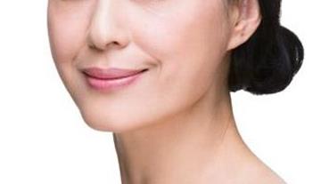 2023廈門(mén)生長(zhǎng)紋填充眉間紋正規(guī)專(zhuān)家前十位(喻志宏、劉振中、王哲口碑沒(méi)得挑)