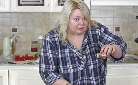 秋天夜跑如何有效瘦身，超越肥胖的秘籍