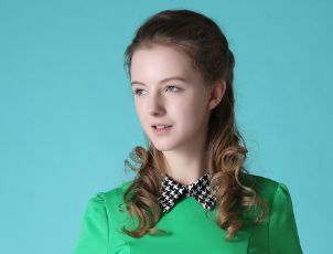 揭秘牙齒冷光美白的利與弊，值得一試的牙齒美白方式