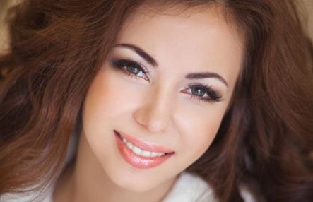 激光去眼袋，價位及效果對比分析，手術(shù)與激光去眼袋的選擇