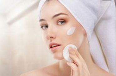 祛除眼部皺紋的方法及對比：小妙招 vs 醫(yī)美，一網(wǎng)打盡解決方案！