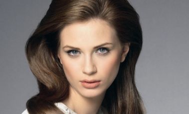 光子嫩膚，有效解決缺水、長(zhǎng)痘、斑點(diǎn)等問(wèn)題！