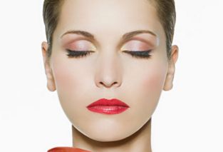 白天使有效對(duì)抗法令紋？功效、適用人群、使用注意事項(xiàng)盤點(diǎn)！