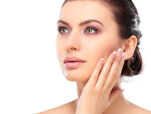 眼霜的全能之謎：使用過度是否會引發(fā)脂肪粒？