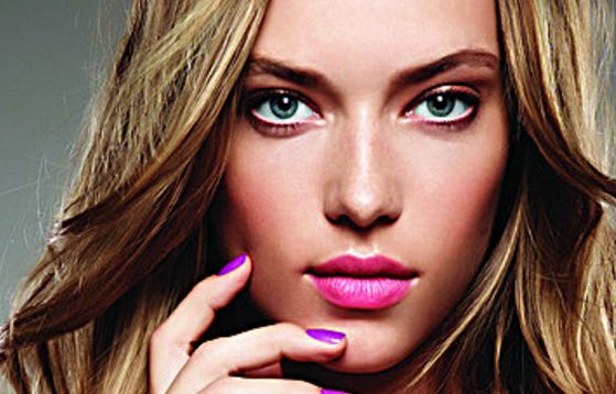 埋線雙眼皮消腫需要多長時(shí)間？探索手術(shù)優(yōu)勢和副作用，帶你全面了解