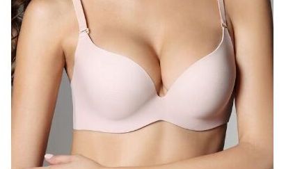 隆胸恢復(fù)過(guò)程是否辛苦？一般需要多久恢復(fù)？