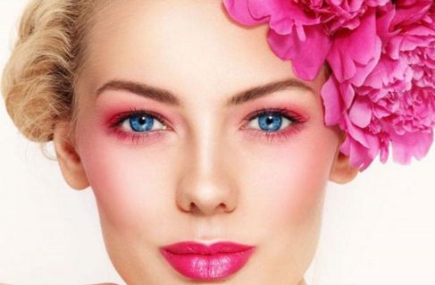 無效隆鼻修復(fù)方案，成功糾正塌鼻悲劇