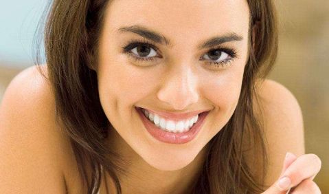 選擇合適的材料進行假體豐胸操作，手術(shù)前必須了解的重要事項！