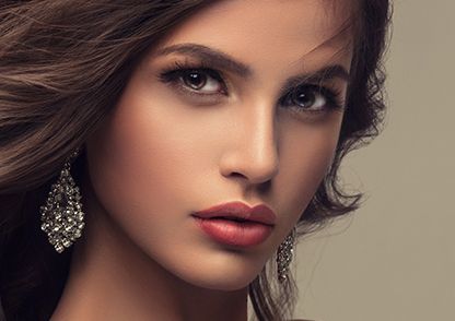 隆鼻后鼻頭發(fā)紅，這是正?，F(xiàn)象嗎？假體多久后可以取出？